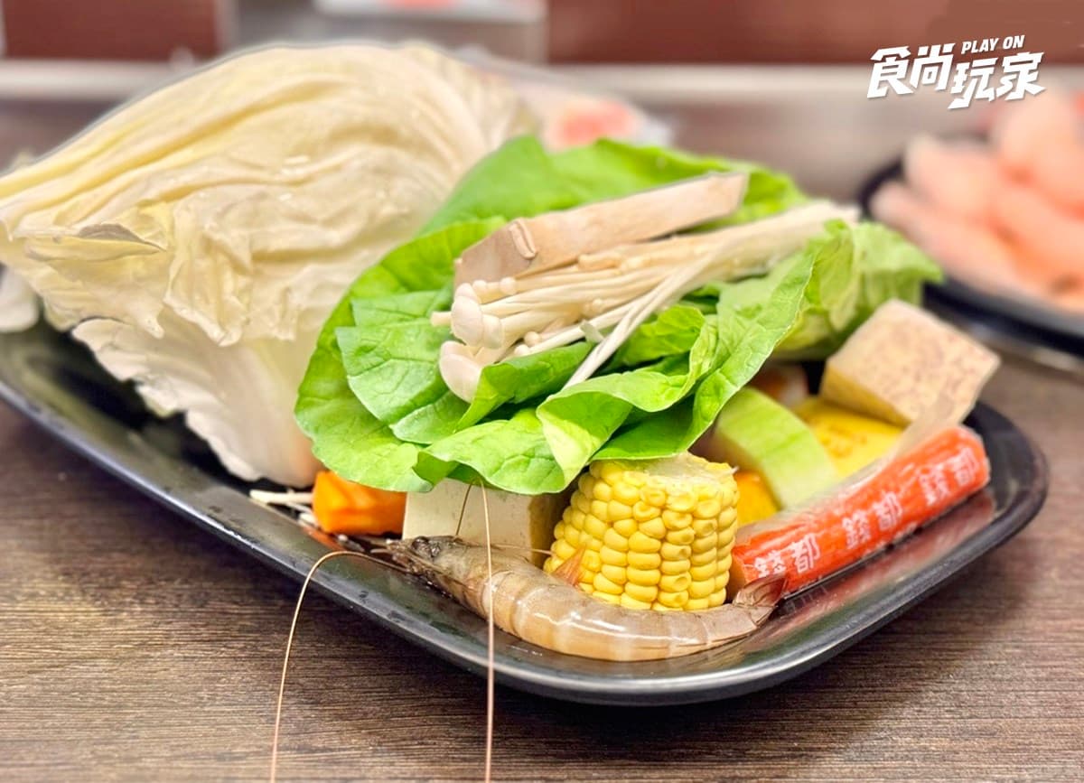 「錢都Ｘ旺萊山」首推鳳梨鍋！379元自助吧、冰沙甜點吃到飽，肉品買一送一