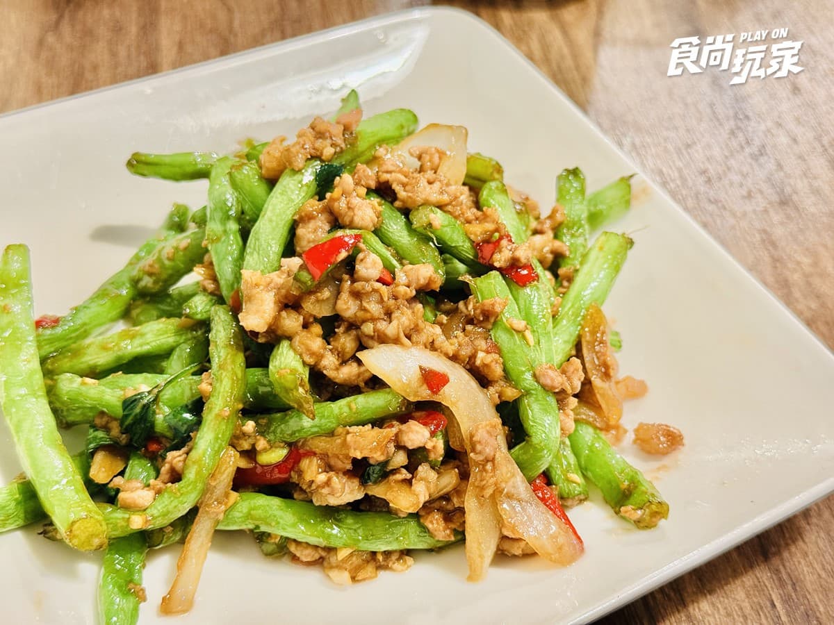 IG爆紅「便宜泰式料理」！內用20元白飯吃到飽，大碗公船麵、月亮蝦餅必點