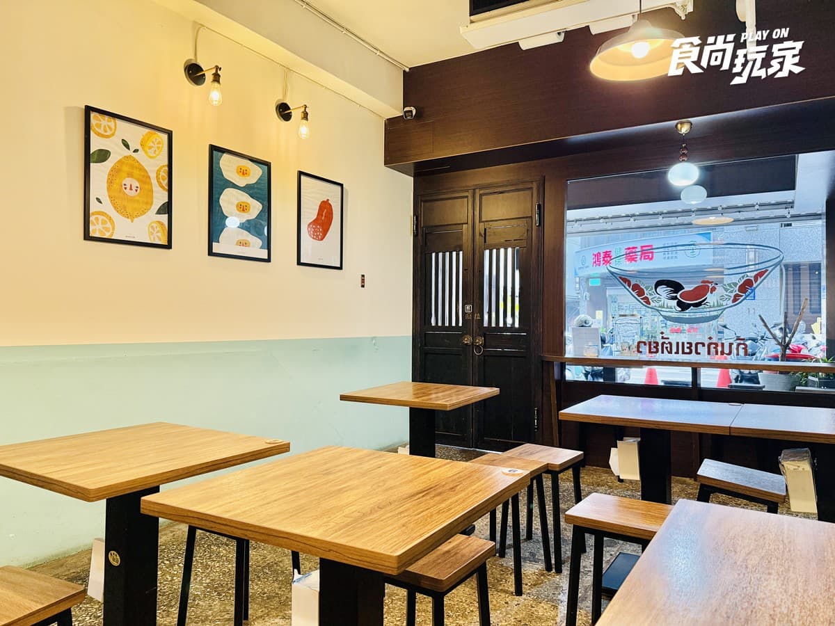 IG爆紅「便宜泰式料理」！內用20元白飯吃到飽，大碗公船麵、月亮蝦餅必點