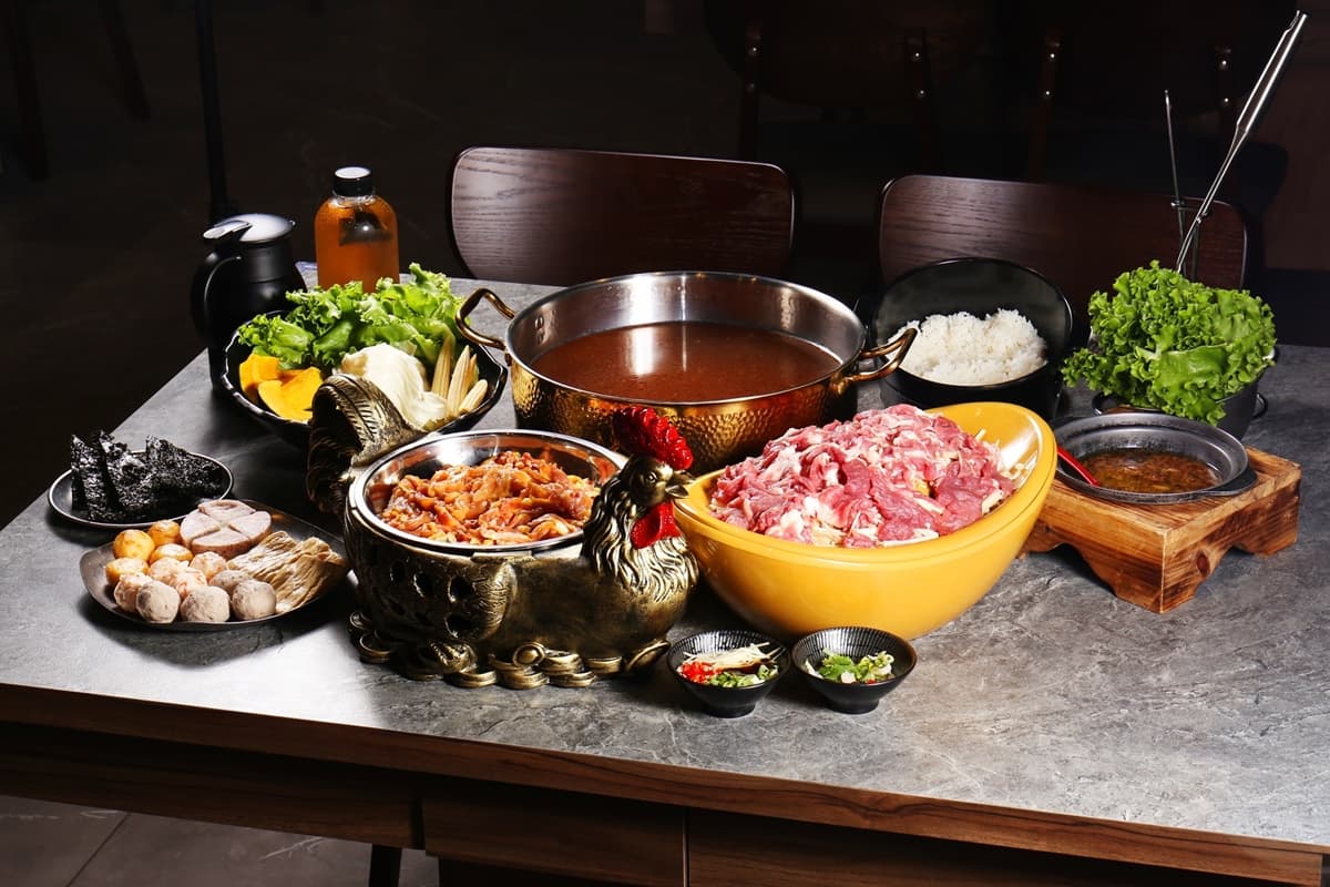 擲骰子18點整單免費！新開店涮涮鍋點肉送178元炸物，還能順遊生態園區看動物