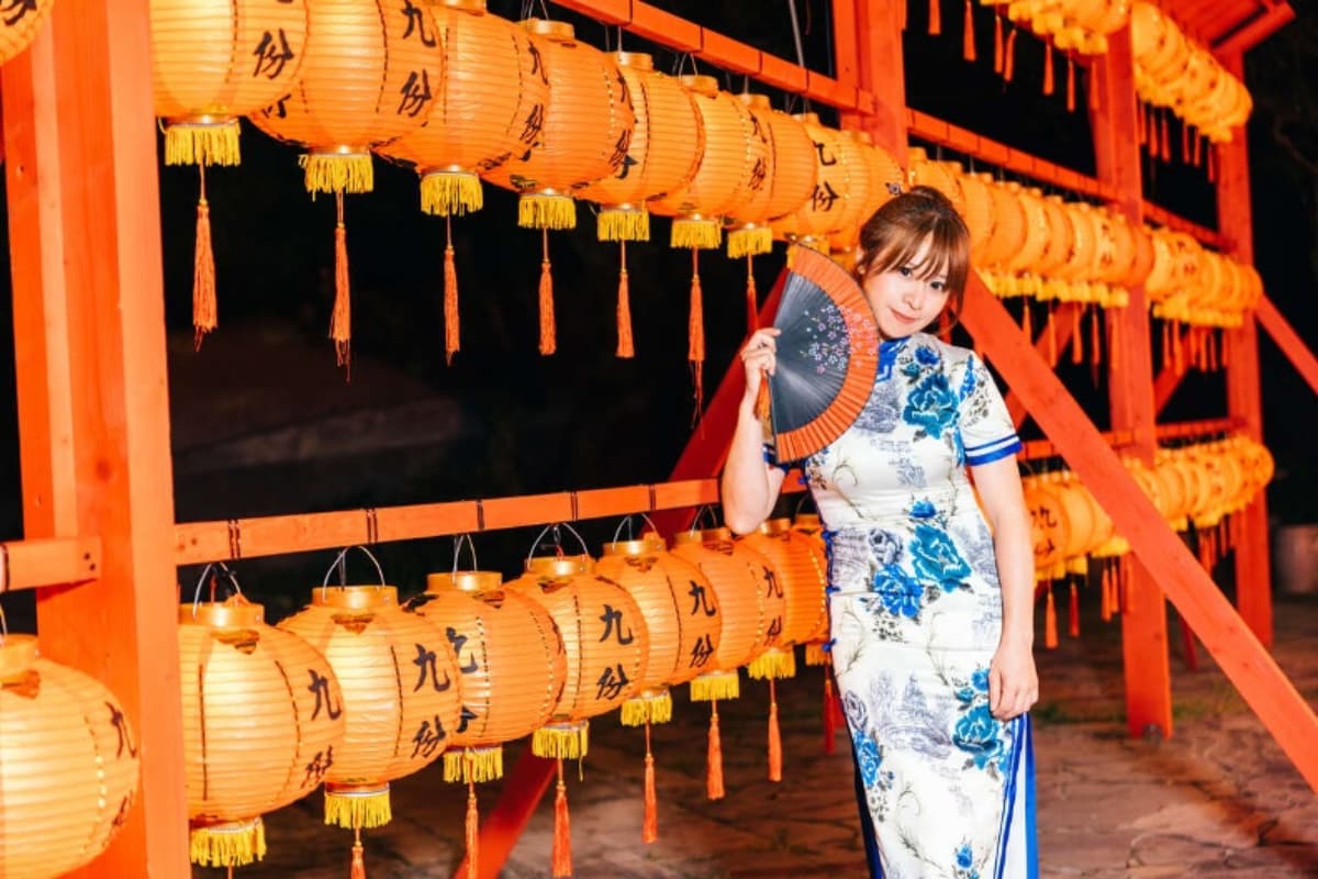 九份紅燈籠祭「霹靂」登場！霹靂布袋戲點亮山城，免費聯名提燈、解謎逛山城