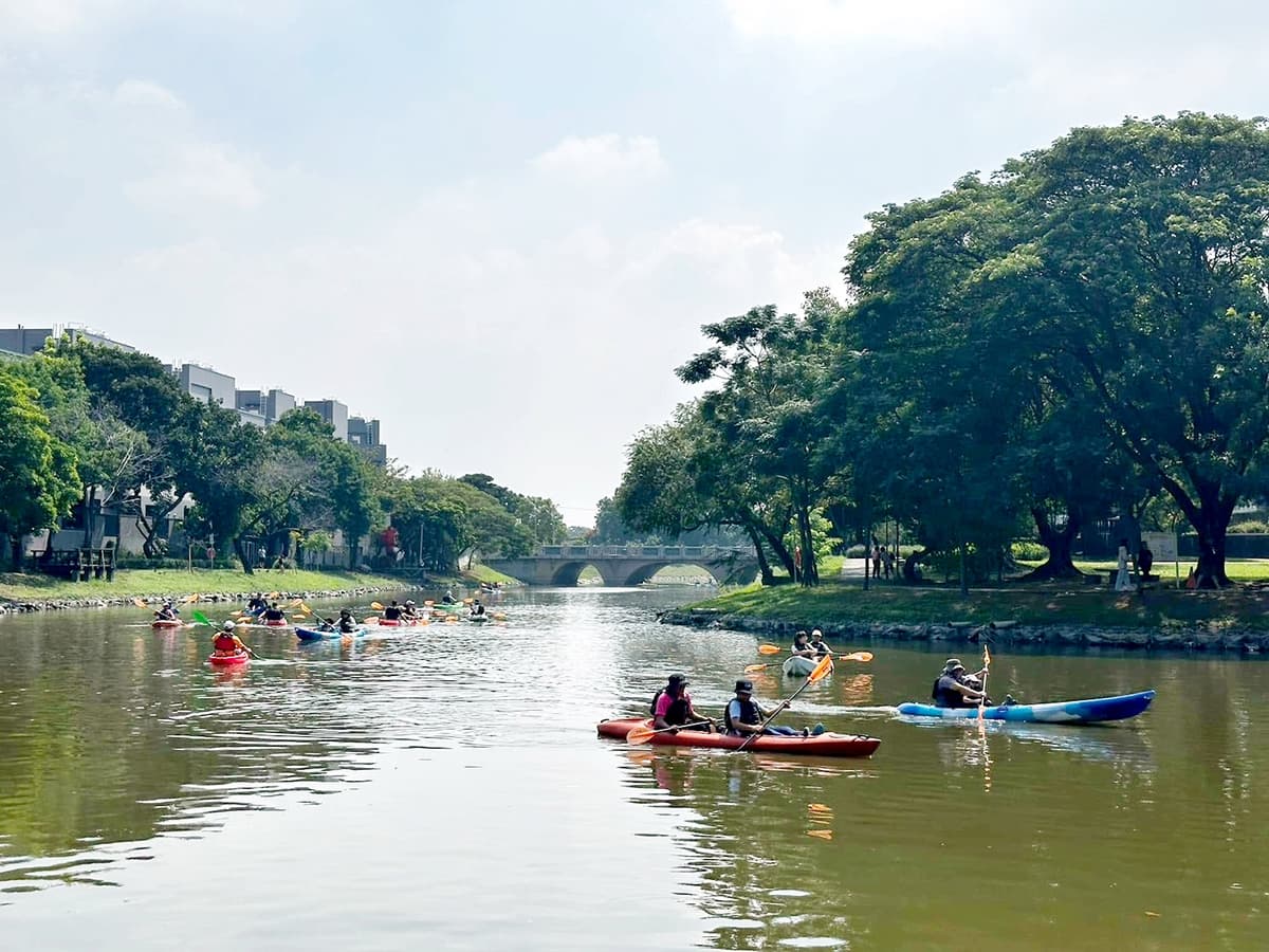 暑假玩水攻略！台北３大水樂園開放、漂漂河必玩，台南透明獨木舟限時體驗