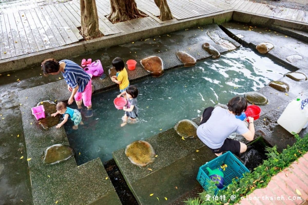 2026全台玩水景點Top33！全新親水公園、野溪祕境、海水浴場，通通免費玩！