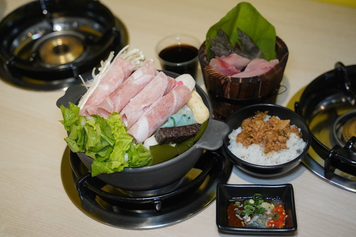 最低190元起！高CP值「平價鍋物」自助吧滷肉飯、古早味零食、鍋燒麵暢吃
