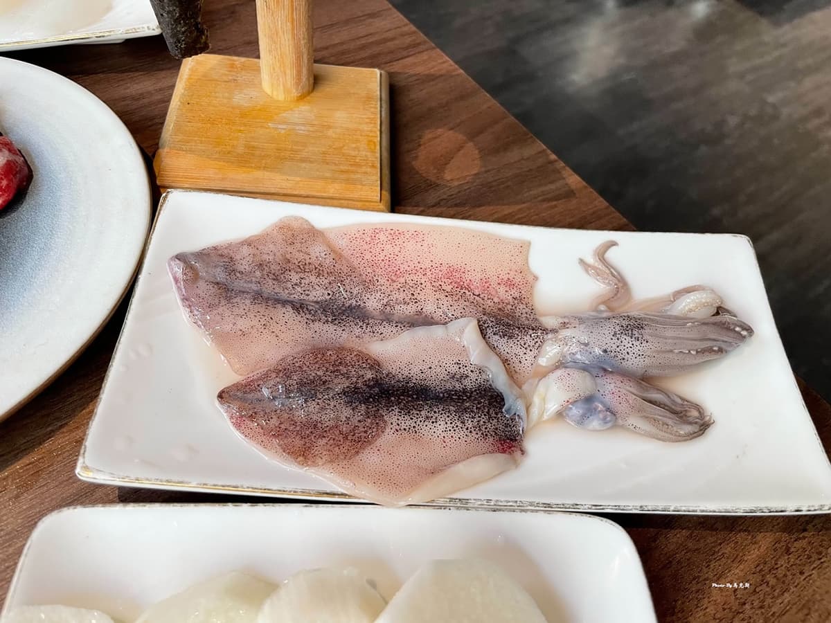 999元吃到飽！台中「銀山燒肉」無限供應和牛、壽喜燒、珍奶，壽星９折優惠