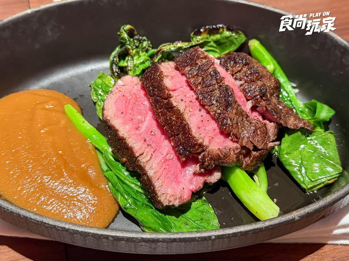 台北約會餐廳＋1！AURA Bar & Grill主打炭火直烤，菲力牛排、胭脂蝦必吃