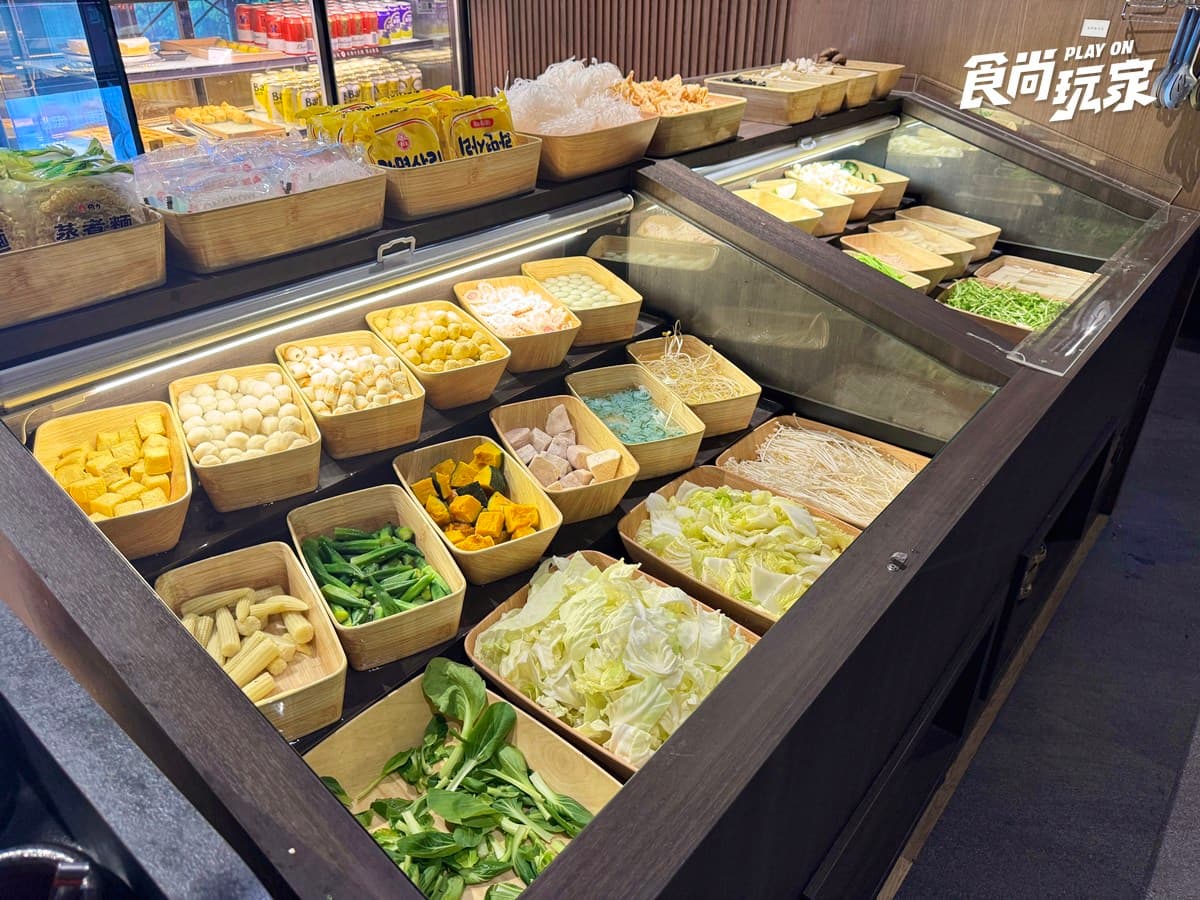 信義區這家太狂!「壽喜燒吃到飽」759元起爽嗑和牛,海鮮炸物、甜點暢吃 信義區這家太狂!「壽喜燒吃到飽」759元起爽嗑和牛,海鮮炸物、甜點暢吃