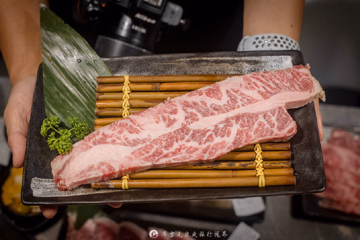 免費送海膽干貝！最強燒肉吃到飽超狂新菜單，A5和牛、生魚片山、手搖無限點（中獎公布）