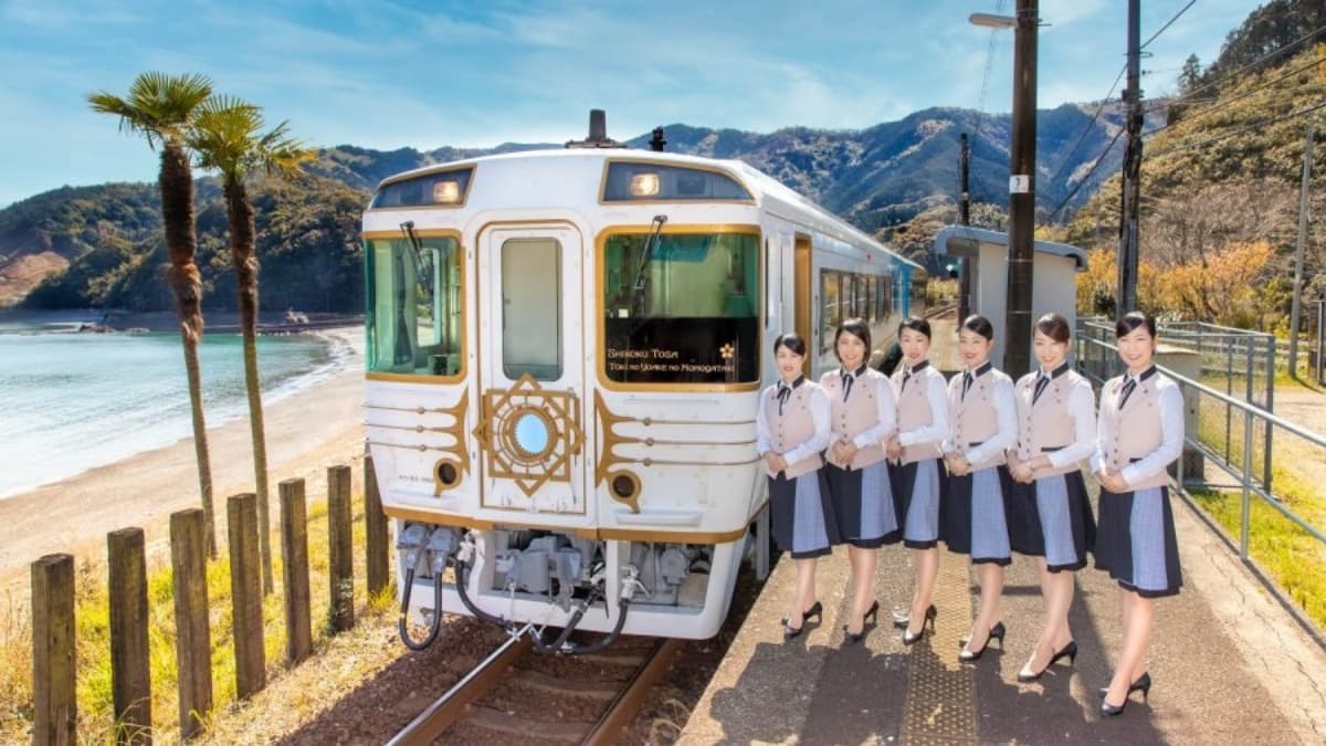 日本高知特色鐵道趣!最美海景列車、麵包超人火車、河童號、路面電車一次搭 日本高知特色鐵道趣!最美海景列車、麵包超人火車、河童號、路面電車一次搭