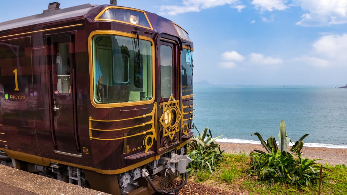 日本高知特色鐵道趣!最美海景列車、麵包超人火車、河童號、路面電車一次搭 日本高知特色鐵道趣!最美海景列車、麵包超人火車、河童號、路面電車一次搭
