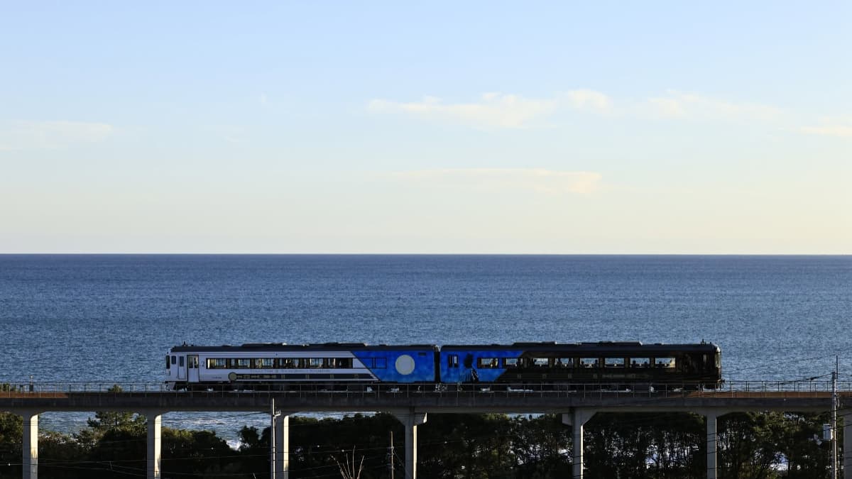 日本高知特色鐵道趣!最美海景列車、麵包超人火車、河童號、路面電車一次搭 日本高知特色鐵道趣!最美海景列車、麵包超人火車、河童號、路面電車一次搭