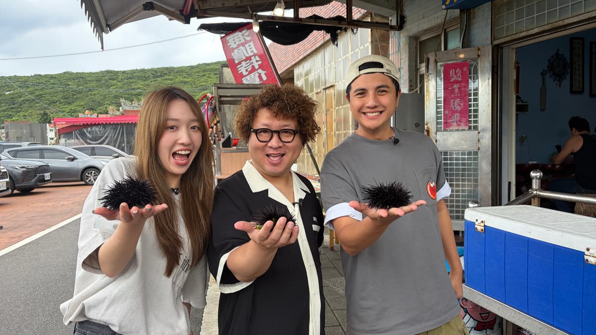 東北角一路吃到宜蘭！超狂泰式火山排骨、奢華炭烤鰻魚套餐，２天１夜山海美食攻略