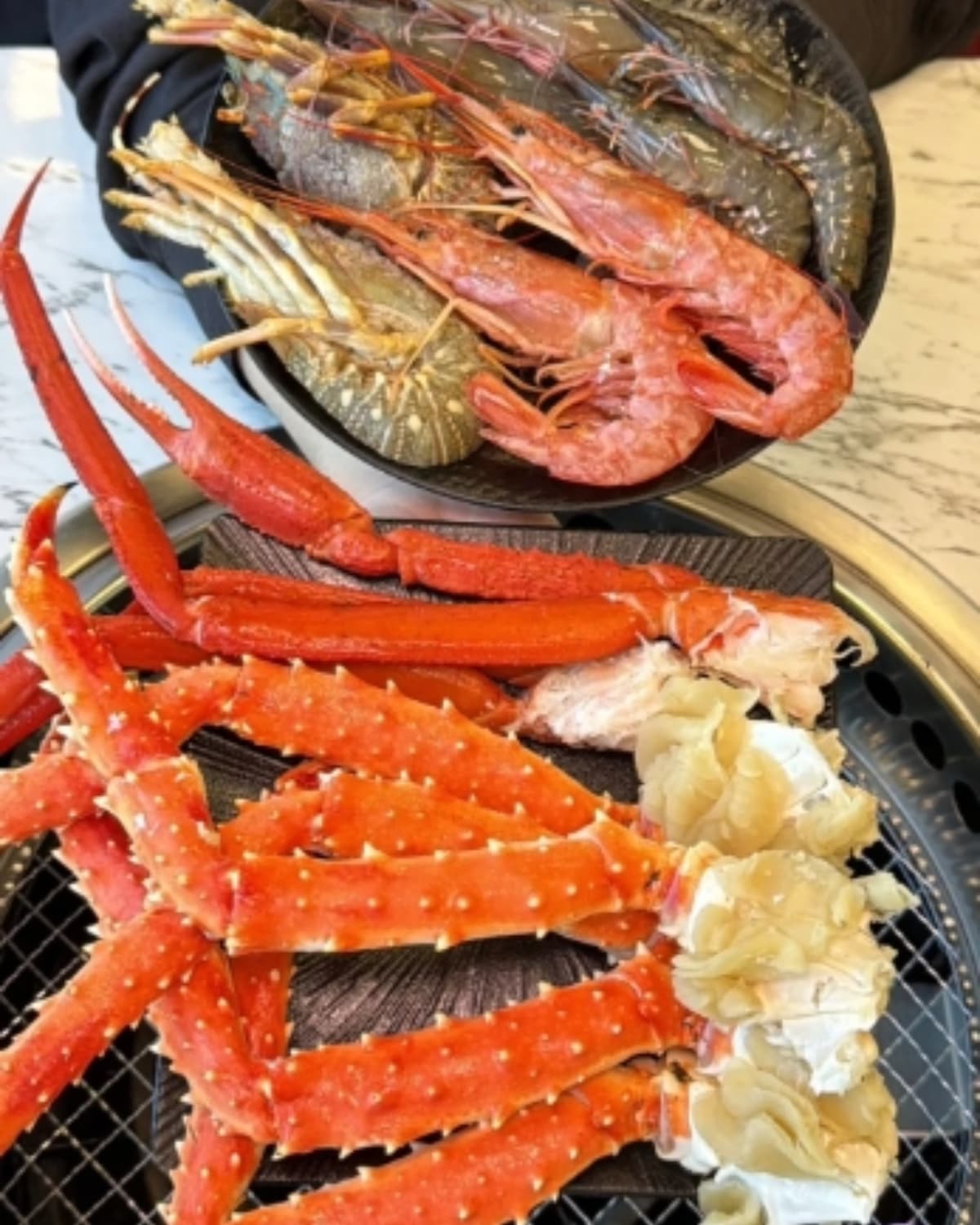 海鮮控必衝燒肉吃到飽！鱈場蟹、小青龍、天使紅蝦無限續，２人送日本A5和牛