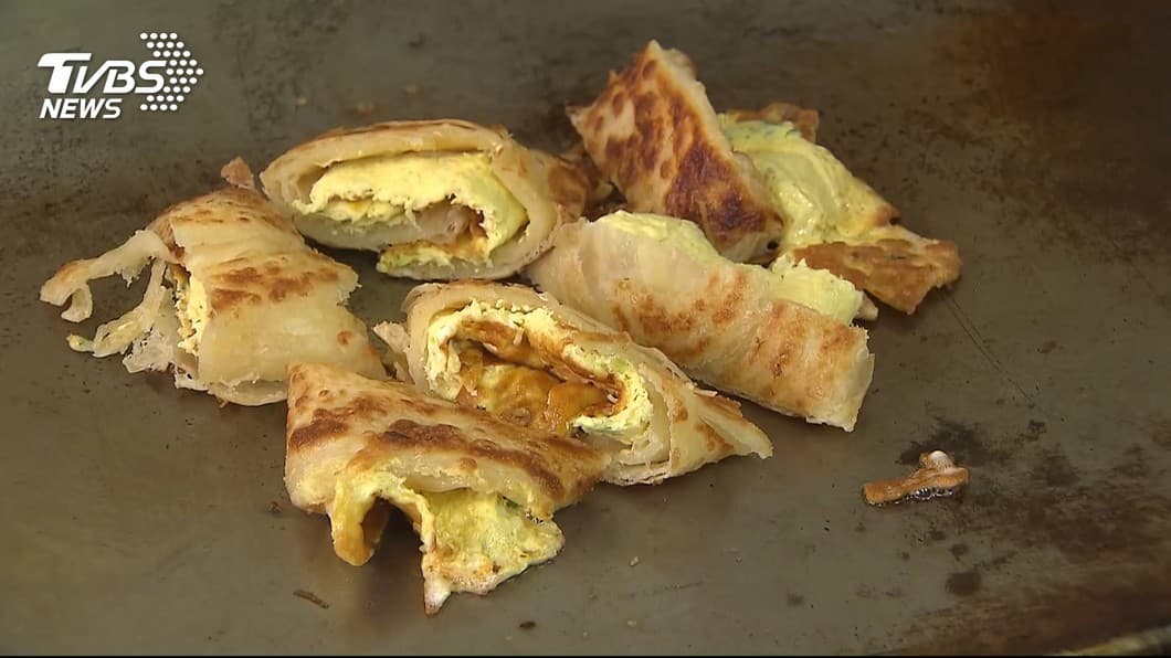 塞好塞滿！「爆餡飯糰」必吃這4家：包整顆溏心蛋、獨創小卷醬、豬排加德國臘腸、飯糰界滿漢全席