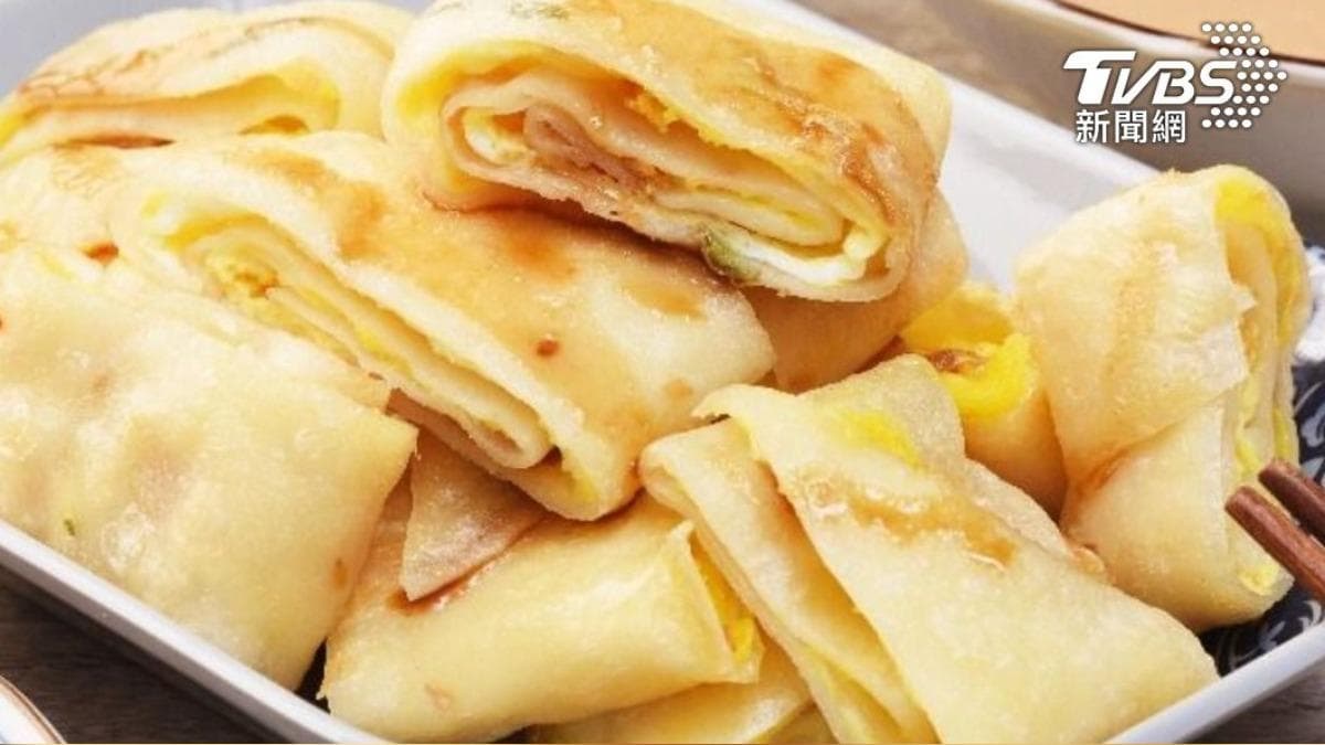 蛋餅最推口味TOP6!鮪魚、玉米分居2、3,網友:「第1名」吃3個月都不膩 不少人早餐喜歡吃蛋餅。(示意圖/shutterstock 達志影像)