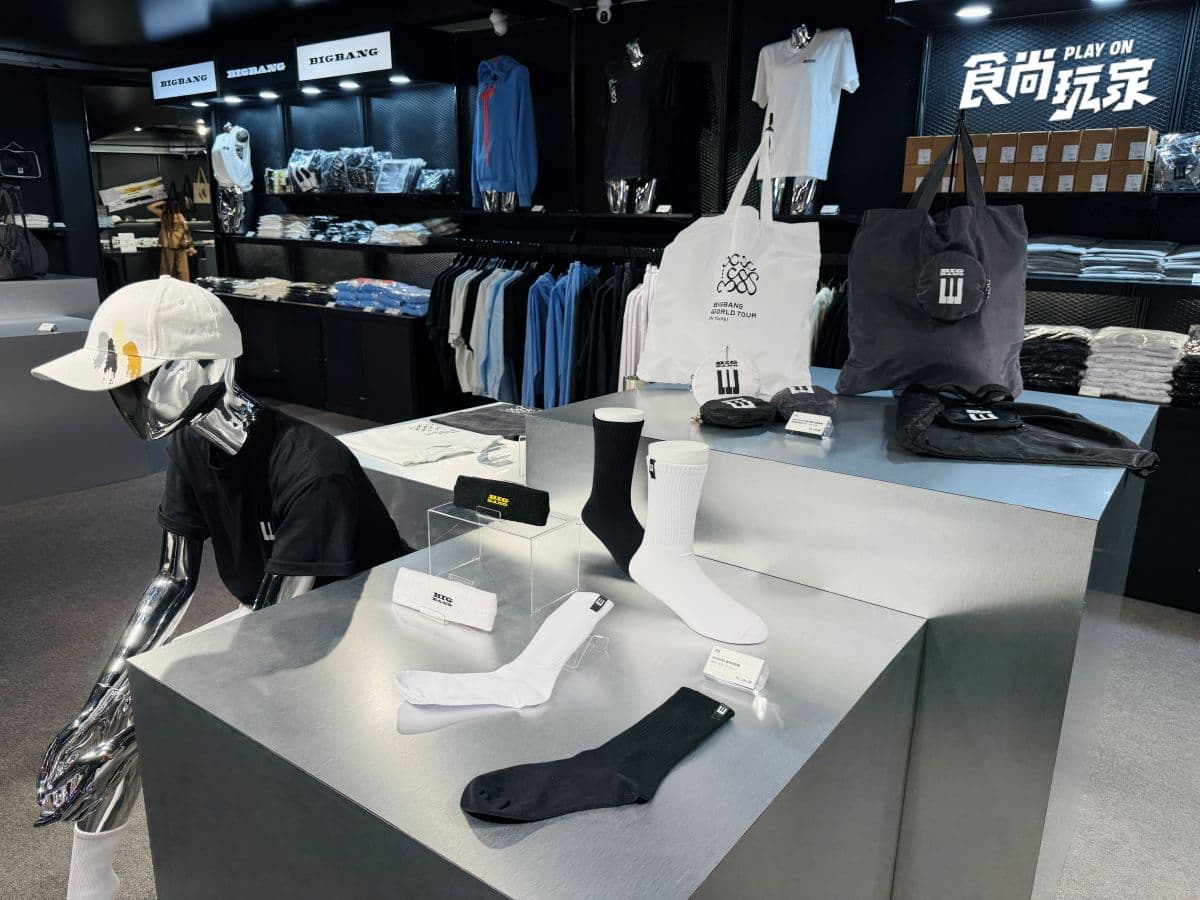 入場免費送貼紙包！天團BIGBANG快閃店強勢登台，５款台北場限定周邊必搶