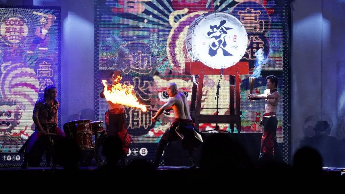 高雄年度最大慶典！「2026左營萬年季」國慶登場，逛大型夜市、看火獅巡境