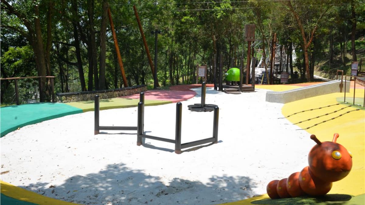 10月免費入園!秀國旗暢玩「225公頃巨型森林樂園」,逛森林花園、滑索、泡足湯 10月免費入園!秀國旗暢玩「225公頃巨型森林樂園」,逛森林花園、滑索、泡足湯