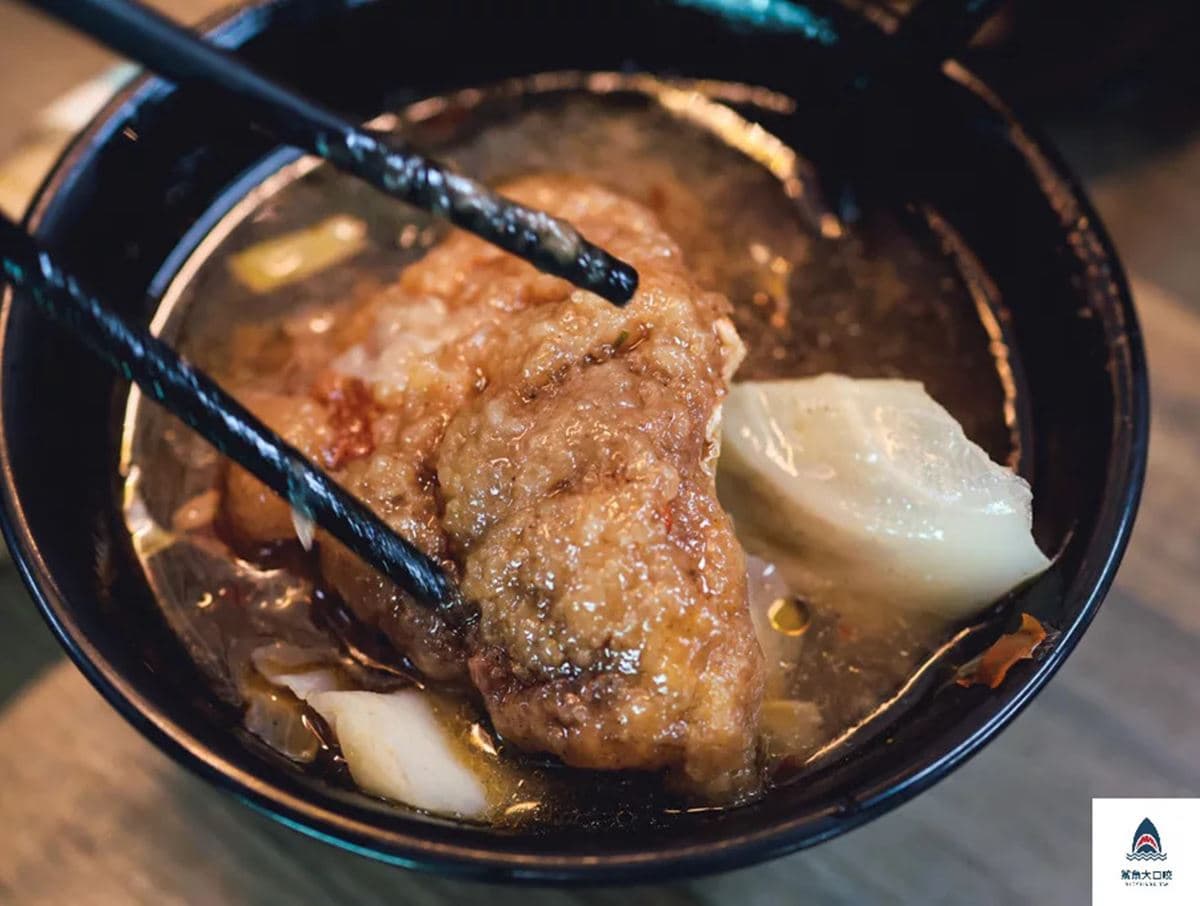 台北一甲子「炖鰻」老店!厚實海鰻一咬爆汁,超狂魚卵比手掌還厚 台北一甲子「炖鰻」老店!厚實海鰻一咬爆汁,超狂魚卵比手掌還厚