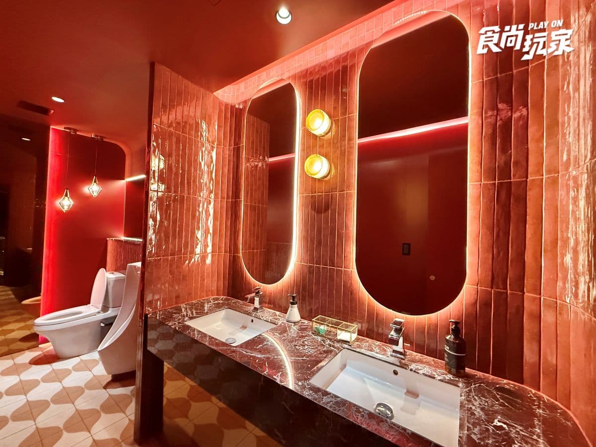 歡唱前２小時免費！台北摩鐵變身復古派對KTV，壽星慶生、年末聚餐快搶訂