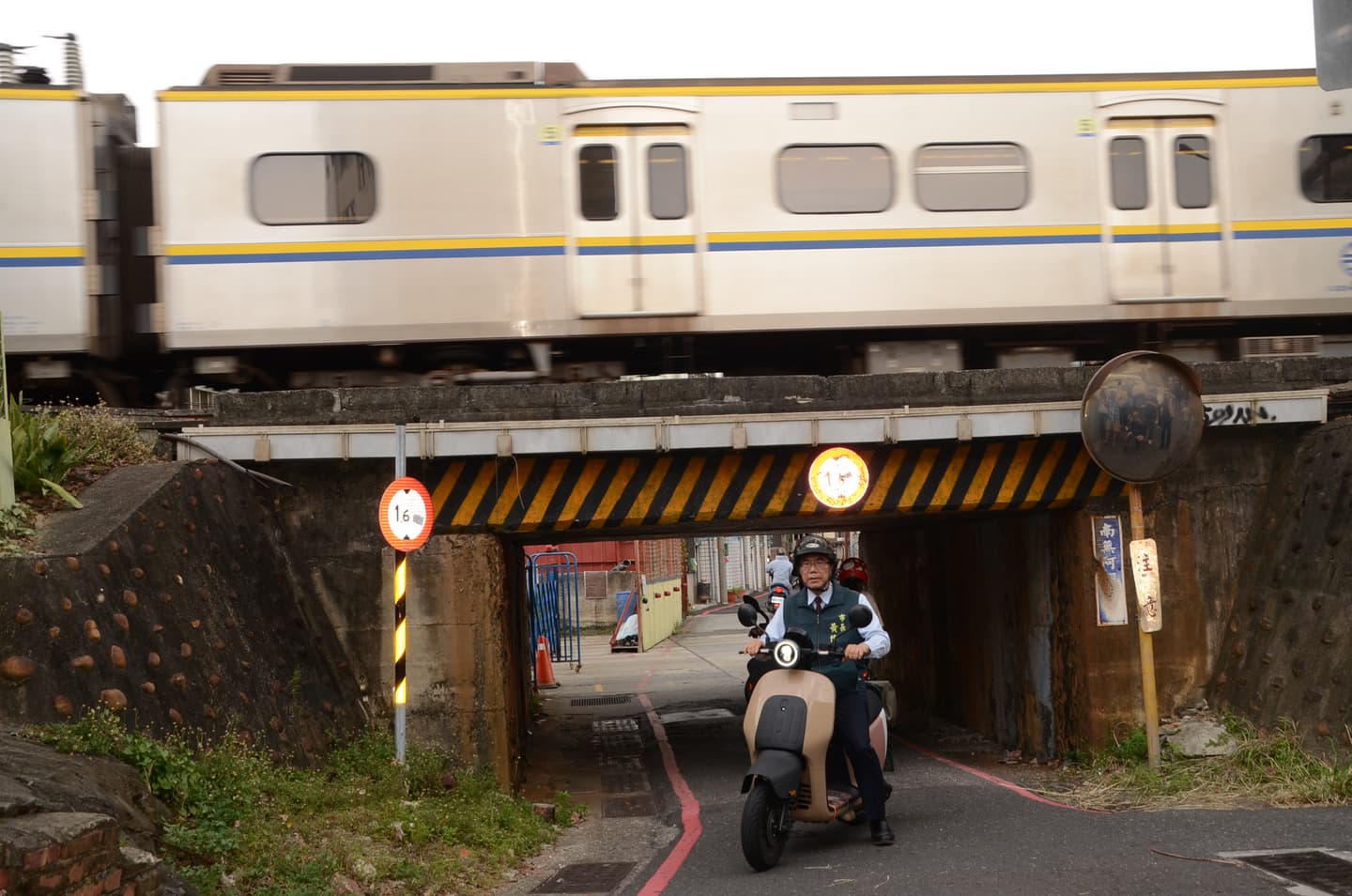 雙十連假玩台南！百年車站告別倒數、巨型菜奇鴨必拍，這天免費逛大阪世博展覽