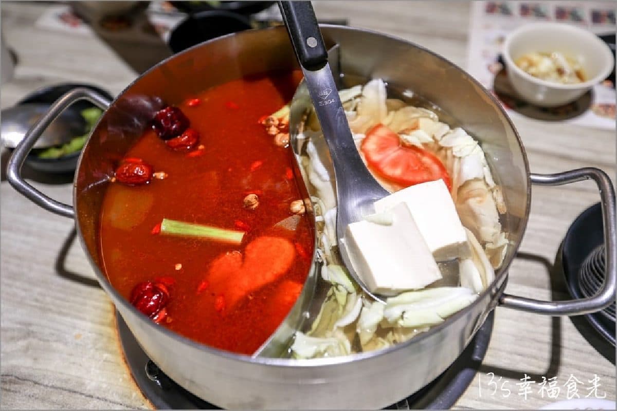 高雄餐廳推薦10間！2.9萬則好評烤鴨、開到凌晨４點餐酒館，聚餐約會一次收