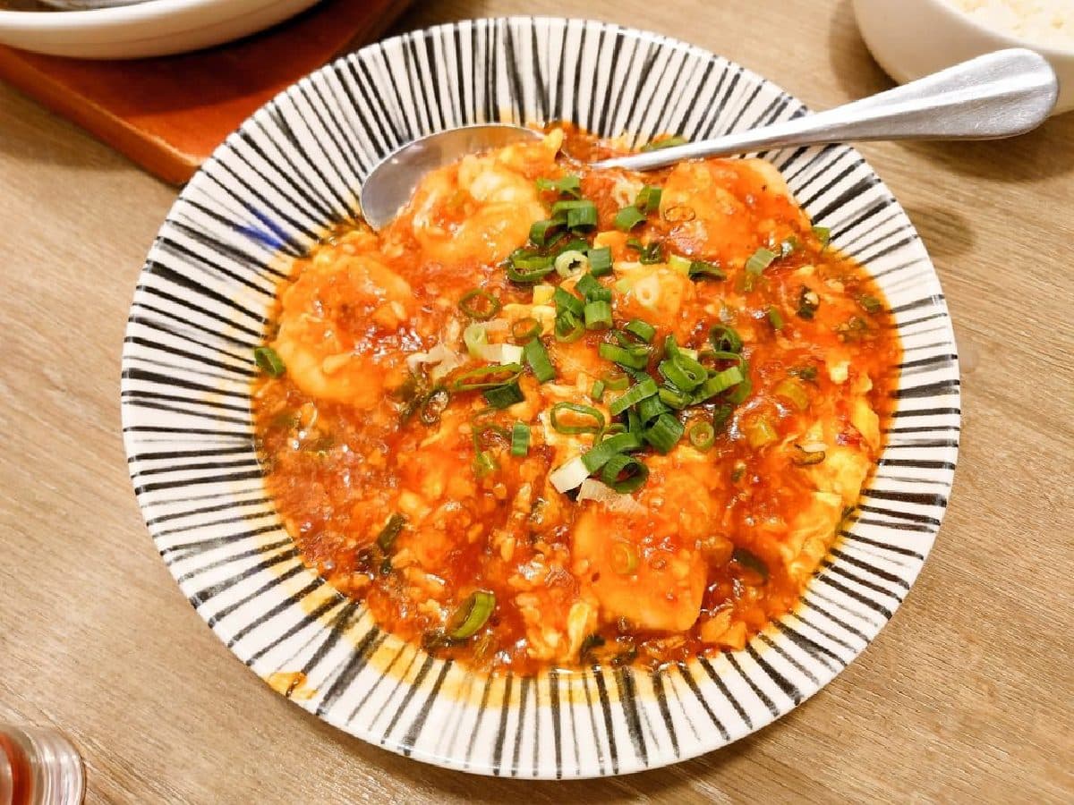 高雄餐廳推薦10間！2.9萬則好評烤鴨、開到凌晨４點餐酒館，聚餐約會一次收