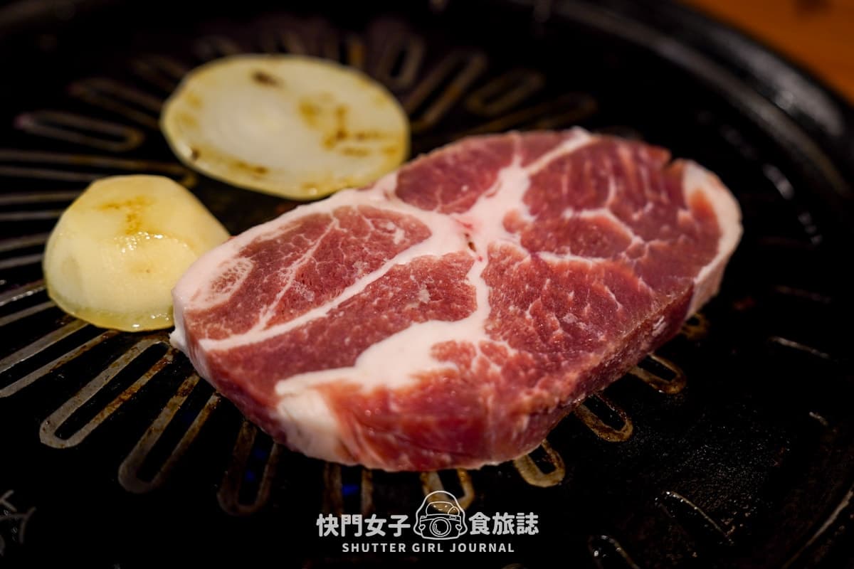 韓國人經營！台北韓式燒肉吃到飽推薦，499元爽嗑豬五花、韓式炸雞、冰淇淋