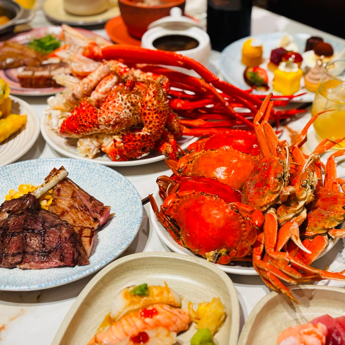 饗食天堂南部３門市推限定菜！928元起吃麵包蟹、碳烤牛小排，訂位新制一次看