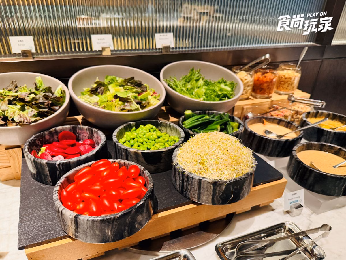 挑戰新北吃到飽天花板！板橋全新頂級Buffet開箱：精緻位上料理、桌邊甜點車