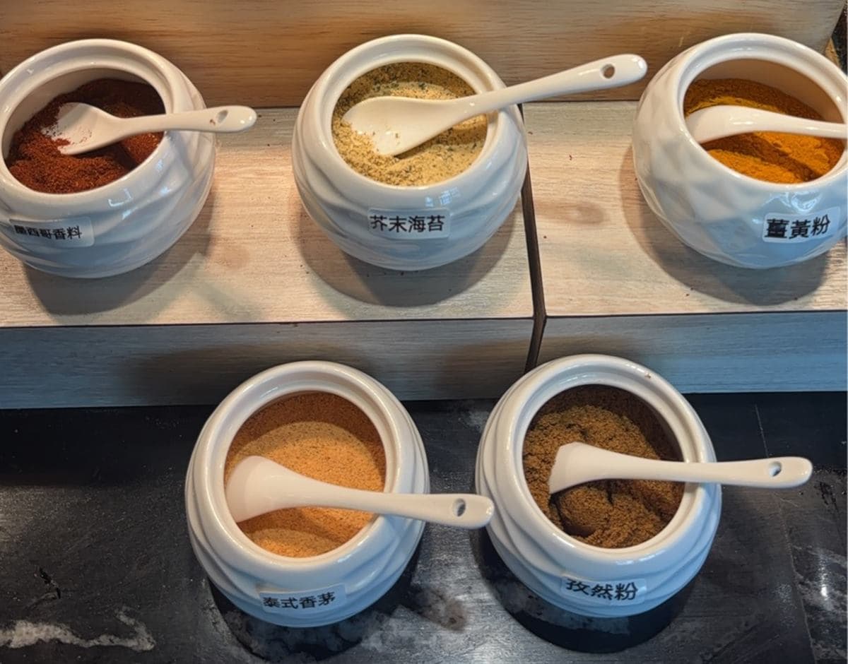 全台首推「越式料理＋火鍋吃到飽」！469元起爽嗑咖哩蟹、檸檬魚，200款自助吧
