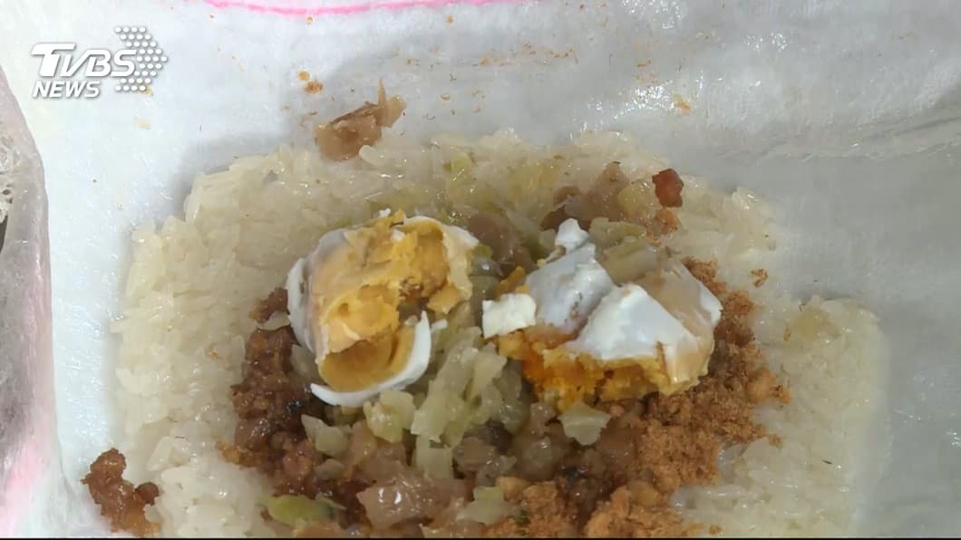 明早就衝去吃！北中南10間超夯台味早餐：煎粿配雙腸、燒餅夾黑輪、大麵羹