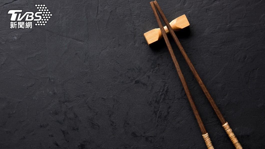 研究顯示，木筷較易繁殖細菌。（示意圖／shutterstock 達志影像）