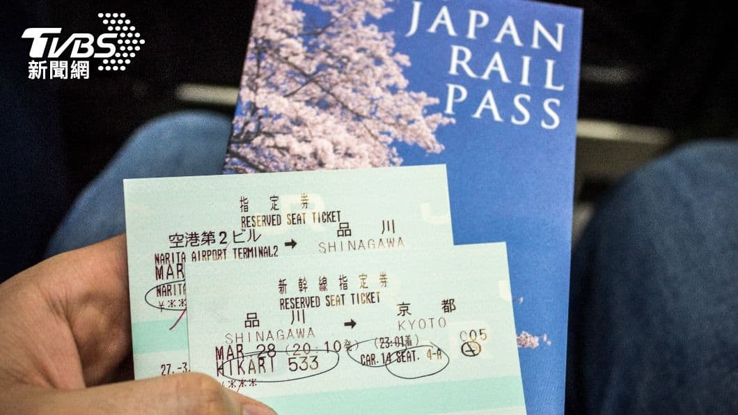 哈日族哭哭!JR PASS全國版10月起漲價65%,7日券要多花台幣4700元 只有非日本籍旅客能夠購買的JR PASS,一張在手就能不限次數搭乘,是自助旅遊十分划算的選擇。(示意圖/shutterstock達志影像) 晴天霹靂!JR PASS今年10月起漲6成 哈日族崩潰