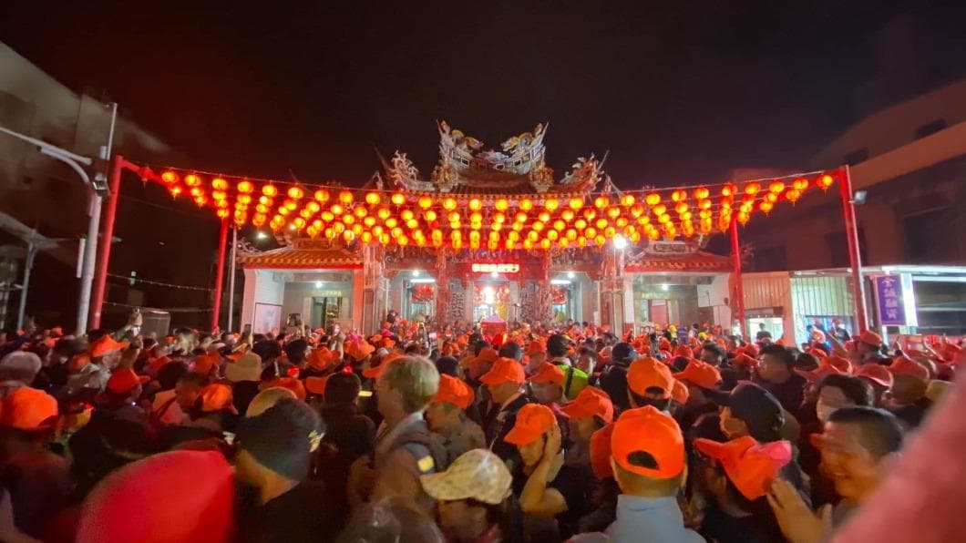 苗栗通霄景點推薦Top15:不只白沙屯媽祖!還有最美夕陽秘境、龍貓公車站 苗栗通霄景點:白沙屯拱天宮