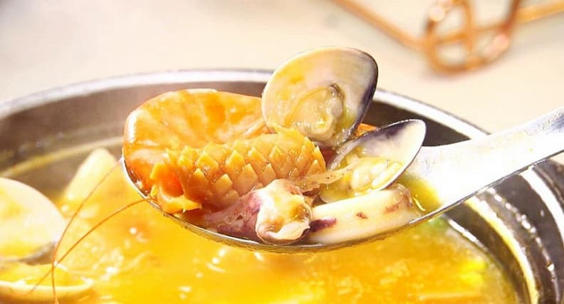 【節目預告】10/23〜10/26 基隆內行味 大溪台味美食 莎翔說走就走 潮玩老台北 基隆 金牌三姊妹餐廳11.JPG