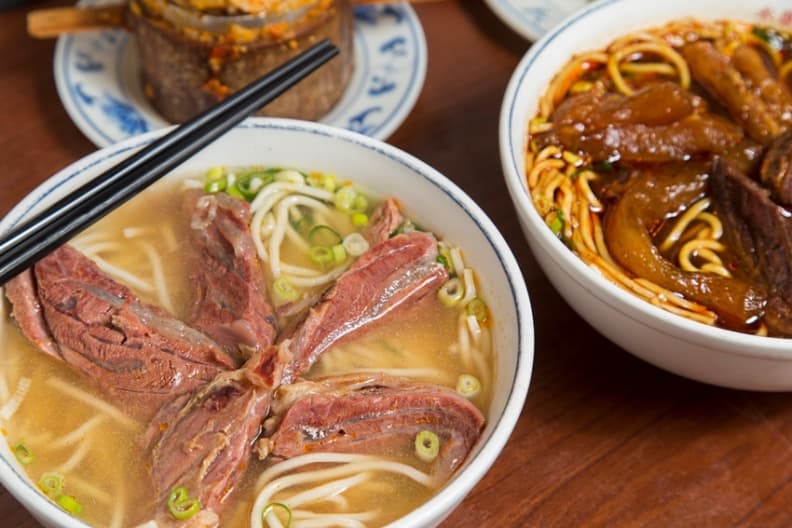 人氣牛王!紅遍國際的老兵牛肉麵