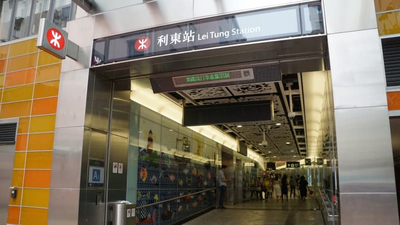 香港資深旅遊記者帶你玩 鴨脷洲找神出鬼沒艇仔粉 06-05.jpg