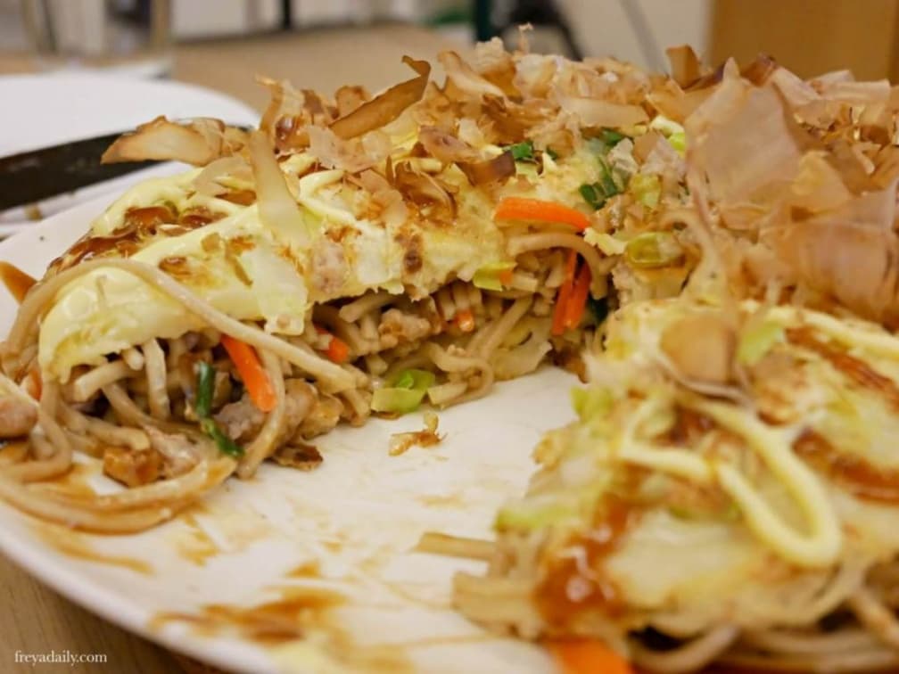 新手必看!防疫自煮2款「香蕉麵」日式料理:清爽味噌沾麵、簡易「廣島燒」 新手必看!防疫自煮2款「香蕉麵」日式料理:清爽味噌沾麵、簡易「廣島燒」