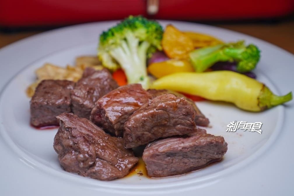 把燒肉店搬回家!全台8家外帶烤肉組合:IG打卡九宮格、澳洲巧克力和牛、道地韓式BBQ 把燒肉店搬回家!全台8家外帶烤肉組合:IG打卡九宮格、澳洲巧克力和牛、道地韓式BBQ