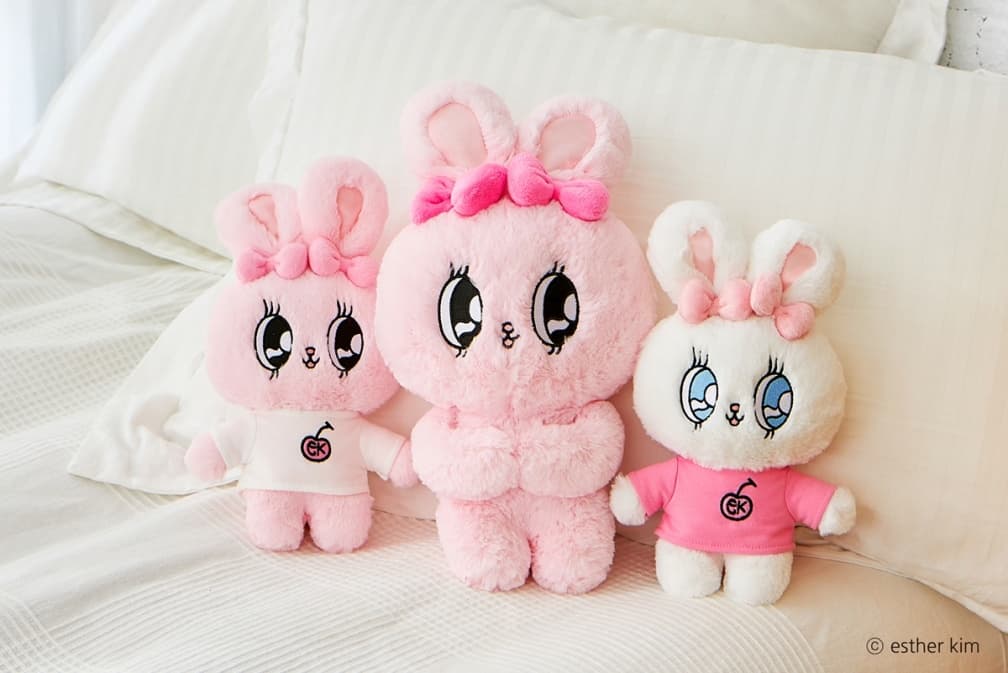 韓國最粉嫩兔兔登台!「Esther Bunny艾絲樂小兔限定店」1.8公尺巨型公仔先打卡 韓國最粉嫩兔兔登台!「Esther Bunny艾絲樂小兔限定店」1.8公尺巨型公仔先打卡