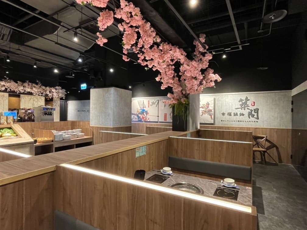 5折爽吃燒肉!築間全新「火、烤2吃」插旗新店,再享50種自助吧吃到飽 5折爽吃燒肉!築間全新「火、烤2吃」插旗新店,再享50種自助吧吃到飽