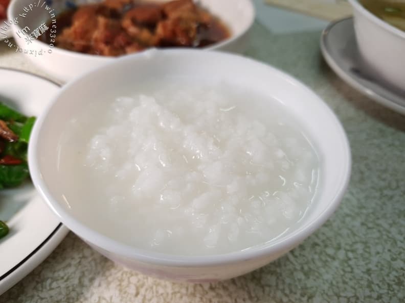 10元白粥吃到飽!阿嬤味「清粥小菜」藏身理髮店,網評5星滿分吃過都說讚 10元白粥吃到飽!阿嬤味「清粥小菜」藏身理髮店,網評5星滿分吃過都說讚