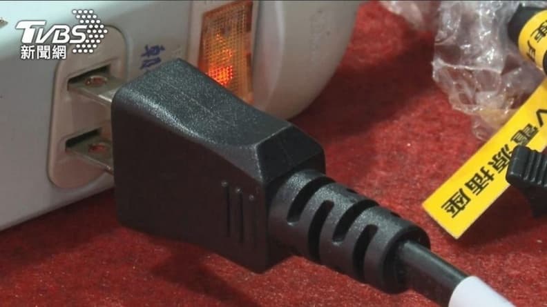 夏季電價省錢必看這篇!專家曝4大NG行為超耗電:冰箱塞太滿、冷氣頻開關 夏季電價省錢必看這篇!專家曝4大NG行為超耗電:冰箱塞太滿、冷氣頻開關