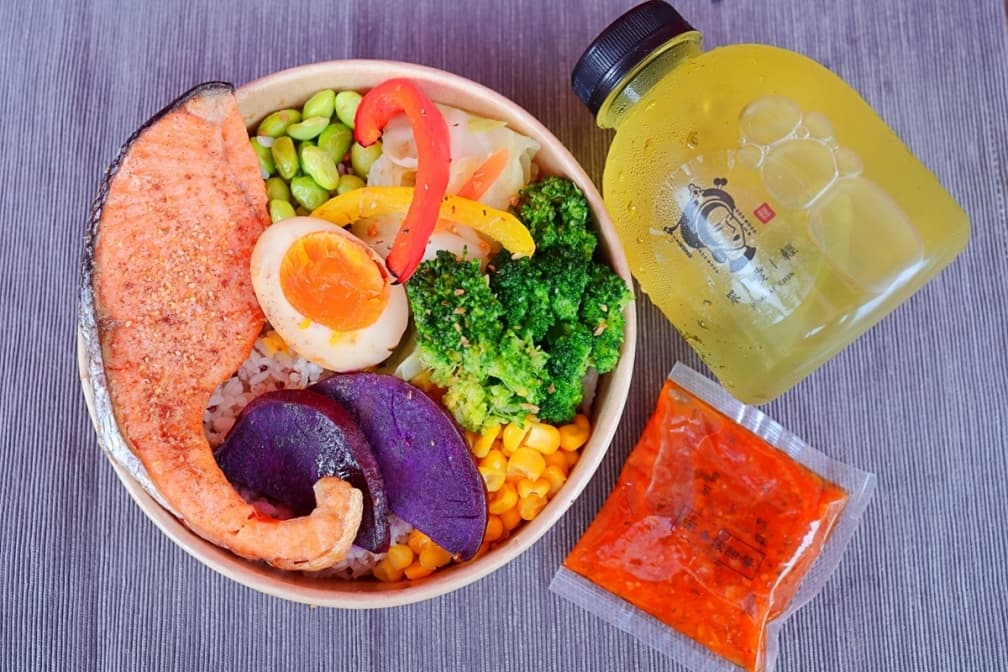 【獨家】豬菲力餐盒買一送一!UberEats 4.8分高評價健康餐盒,4種淋醬任意搭 【獨家】豬菲力餐盒買一送一!UberEats 4.8分高評價健康餐盒,4種淋醬任意搭