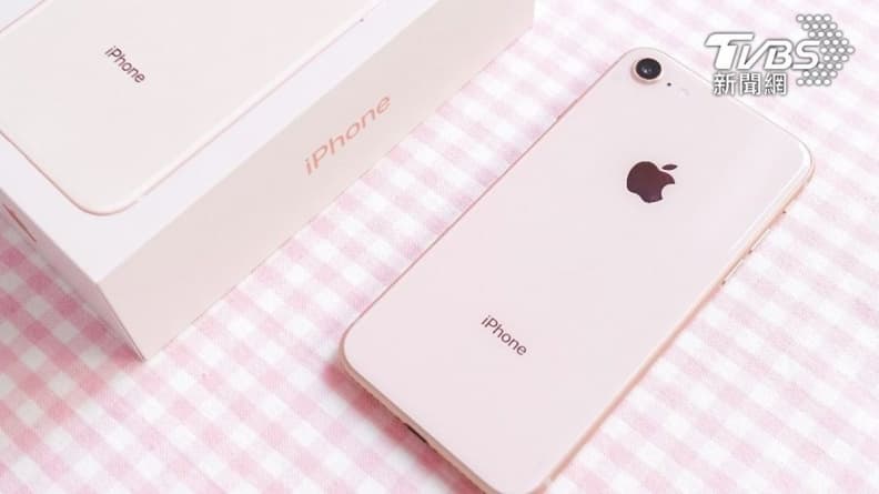 哪一代iPhone顏色最美?全場果粉點名「它」:永遠的第一 哪一代iPhone顏色最美?全場果粉點名「它」:永遠的第一