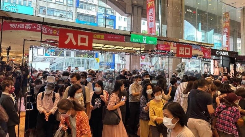 2023百貨週年慶消費調查出爐!「這2年齡層」最會買,購買品項第2名是鞋子 2023百貨週年慶消費調查出爐!「這2年齡層」最會買,購買品項第2名是鞋子