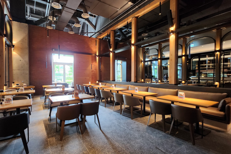 消費滿500送100元!金色三麥進駐「新店裕隆城」,搶先喝門市限定啤酒 消費滿500送100元!金色三麥進駐「新店裕隆城」,搶先喝門市限定啤酒