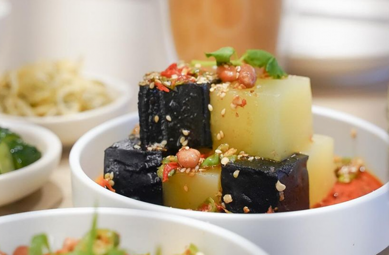 身分證中2碼爽吃!全台首創「鴛鴦酸菜魚」插旗西門,價位、菜單一次看 身分證中2碼爽吃!全台首創「鴛鴦酸菜魚」插旗西門,價位、菜單一次看