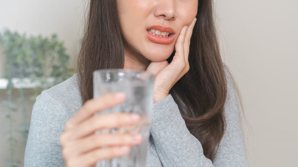 他用「1物」剔牙遭感染!半年腎衰竭、終身要洗腎,醫師曝原因